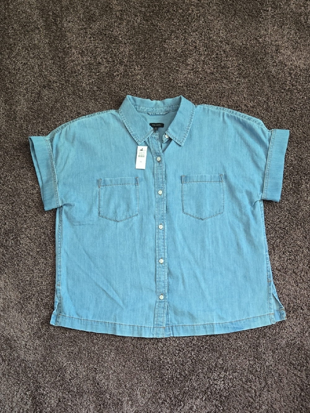 NEW Talbots Light Blue Denim Chambray Button Front Shirt M - Picture 2 of 6